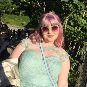 Meet your Posher, Bronwen